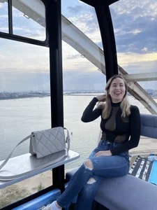 Holly_Joy Public Pic 4