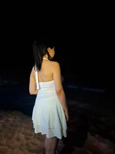 melanie_hills Holidays 2026 Hình