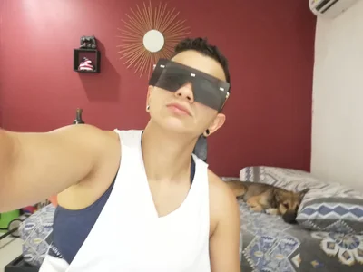 alex-queen- Yo Pic 4