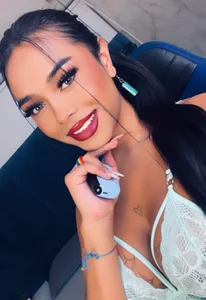 tinaqueen_noa 😏A look that says it all🔥 Pic 2