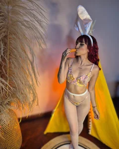 LILA_ELLIOT happy Easter 🥕 Pic 4