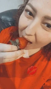 LizaTits Public Pic 2