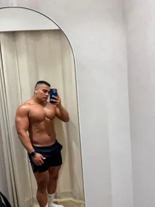 Biscuit_oliva Public Pic 3