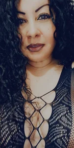 hazel_milf Public Pic 3