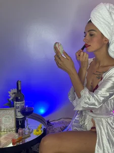 ChanelAdamss_ 🤍A WINE TO FIX MYSELF Pic 4