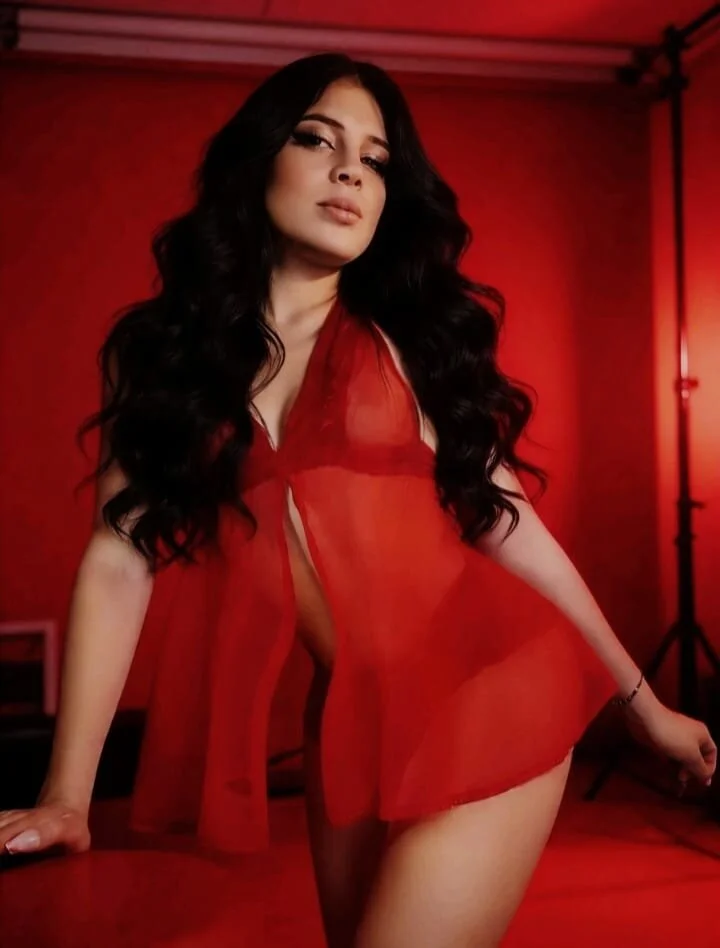 isadoraallen_1 Gambar Trending 836