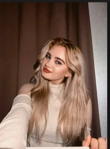 KariJarecke Public Hình 4