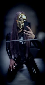 NoraInMasks XXX nøgenfoto 1