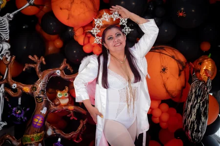 EmmaJhomson HALLOWEEN 2025 👻 Pic 5