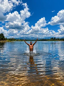 swimming in the lake de AlejoKhalifa_  7 Imagens