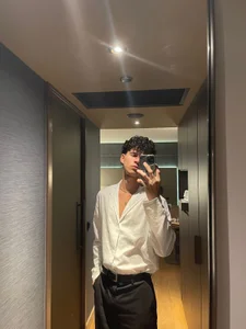 back_thomson WHITE BOY IN CZECH♠️♦️ Immagine  6