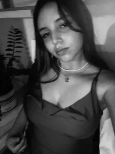 CharlotteWhitmore I’m glowing for you, love 💕 I’m live now from 8:30 AM to 3:30 PM (Colombia) just waiting to spoil y Pic 6