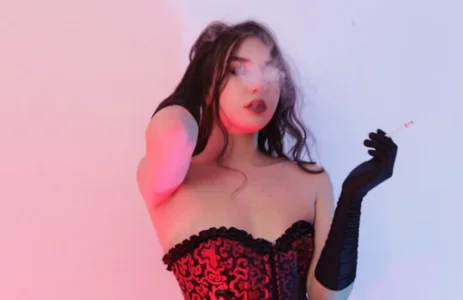 saracaball_ Cabaret girl Pic 8