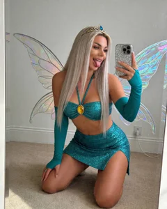 wanted de Russian_Ava  3 photos