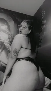 chubby_melody Sexy Pic 3