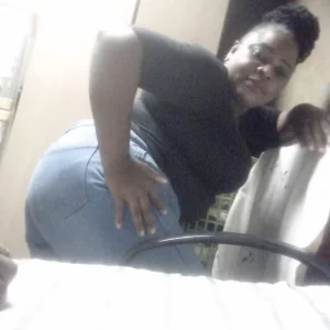 BustyLisa866 Public Immagine  4