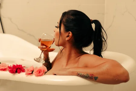 ValerieSoto sexybathroom 😈❤️ Pic 8