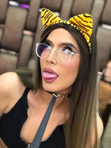 Emmy-Sofia YOUR CAT BB Pic