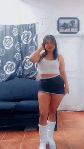 LucianaHL Public Pic 8