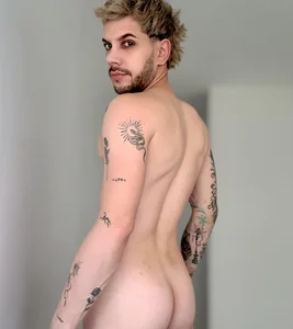 jake_bunny1 my ass body slika