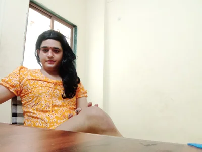 sissyneha Public Pic 3