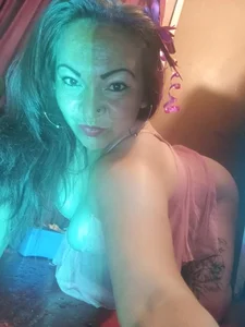 isis_milove Public Pic 8