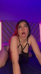 EmmaSwift_ Hot Gorgeous Babe Pic 2