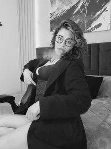 LuisaGranados Black & White 🤍🖤 Poză 4