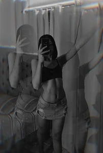 VeronicaSexx Photos👌🏻  2টি ছবি