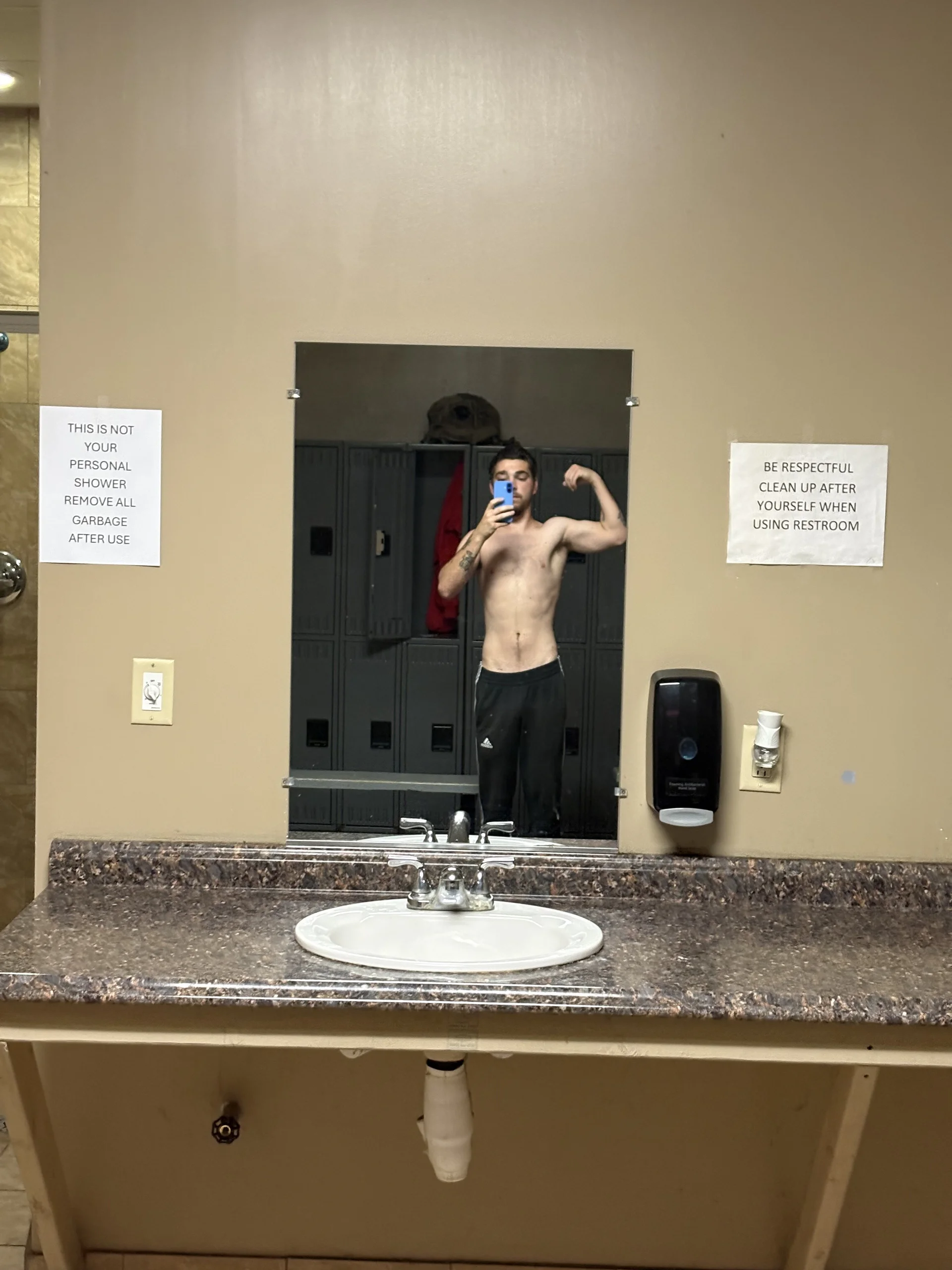 Him_dommy Public 사진