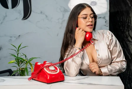 Nicolle_W New secretary… can you show me the job? 😉 Immagine  4