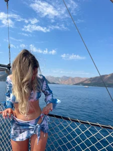 wineandboobss Public Foto 3