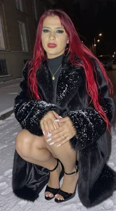 AndreaPink2024のWearing Coatsの 6枚の写真