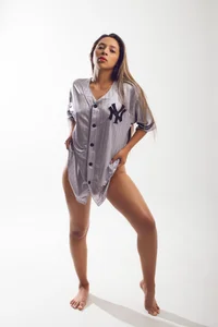 _MiaBrown_ Public Pic 9