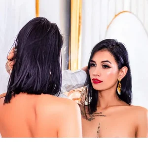 ChanelAdamss_ Public Pic 3