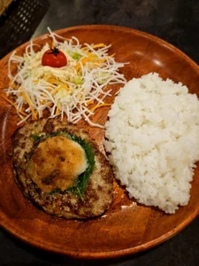 最近お肉はハンバーグが好き🩷 ̖́- od ERIKA-JP-168130  4 snímek