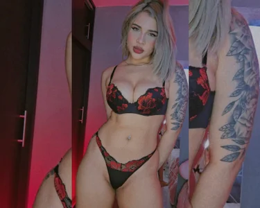 sheerly Enjoy my body Poză 3