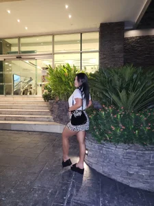 LORE_HOT1 Public Pic 5