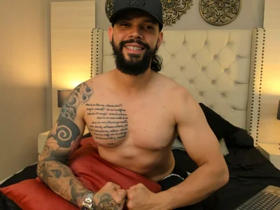 AlukardBig Posing for you Pic 2