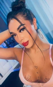 tinaqueen_noa kullanıcısının Don't just stare... write to me.👀 albümü -  2 fotoğraf