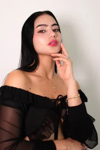 ariel_jonees do you like this outfit Poză 2