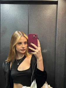 Betty_Blamee Public Poză 5