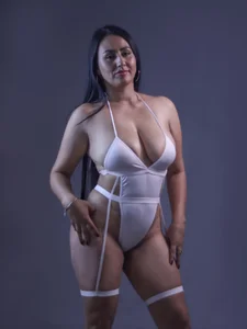 ValentinaJaramilloo Lingerie Heart Foto 2