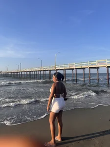 😘