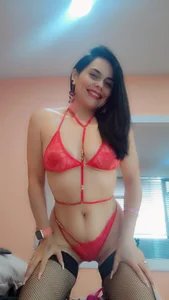 CharlotteCottin 😏🔥😋 Immagine  3