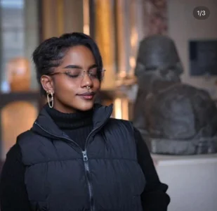 Public od An-Valkiria  2 snímek