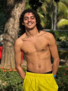 Pool 🔫 de Straight_with_curls  Imagens