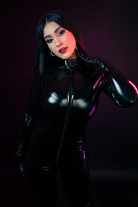 JulesBenett: 🐈‍⬛Your Catwoman is here! ( фото)