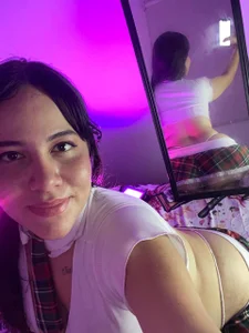 ME❤ od ScarlettFox0  8 snímek