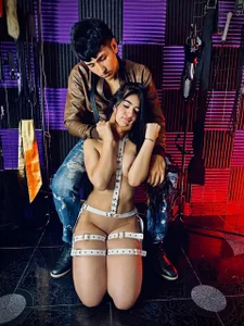 Public de Zoe_Slave_bdsm  3 Imagens